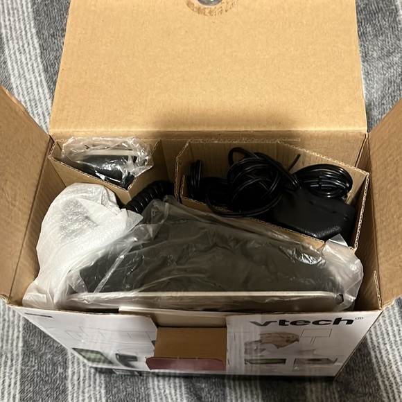 Vtech cordless/corded digital answering system with caller ID/call waiting - Picture 7 of 8